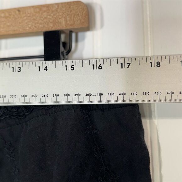 Jolt Black Embroidered Lace Trim Shorts XL Cotton Scallop Hem Boho Festival - Picture 4 of 6